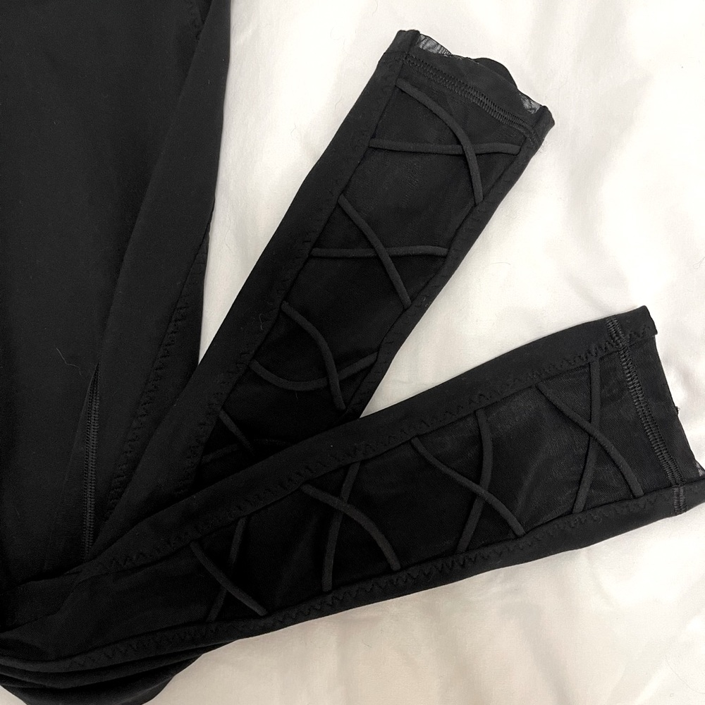 Victorias Secret black leggings NWOT